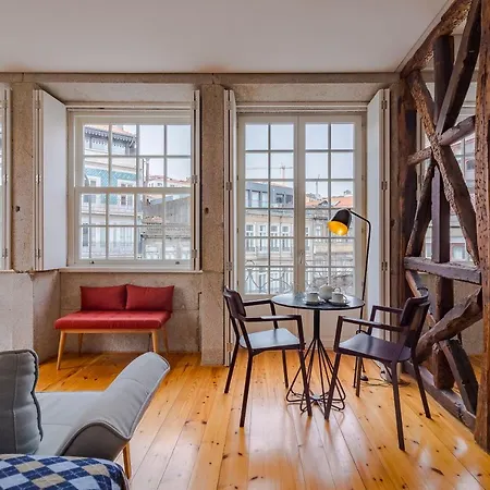Youropo - Center Ribeira * Porto
